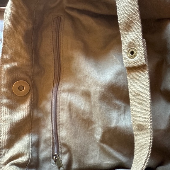 Military green Life is Good brand new Tote Bag with Pink Floral Design - Picture 3 of 7